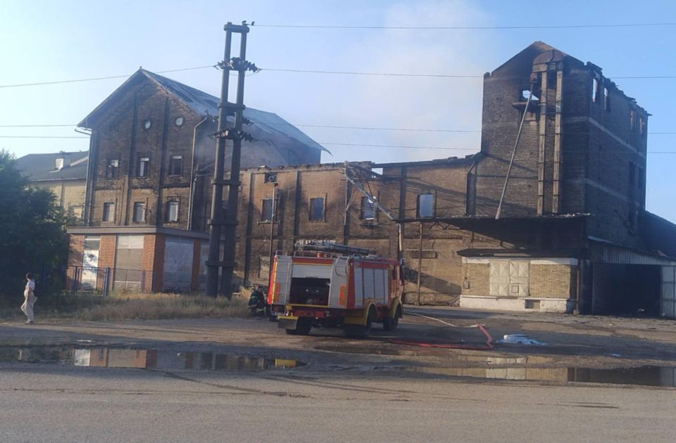 Eloltották a tüzet a szenttamási malomnál