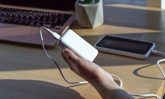 Kigyulladhat a népszerű töltő, visszavonták a piacról