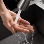 Allergiás vagy a klórra? Így kerüld el a csapvíz okozta irritációt (Fotó: Freepik)