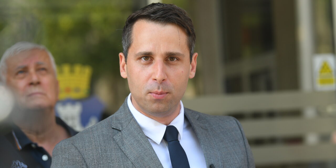 Mitrović: Szerbia uniós csatlakozásának a kudarcáért a haladók és a szocialisták a felelősek