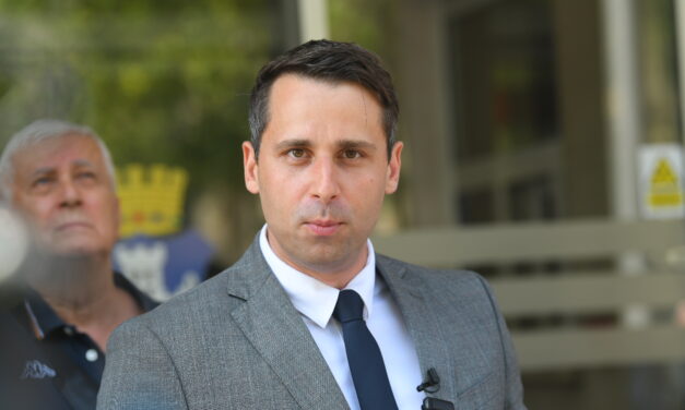 Mitrović: Szerbia uniós csatlakozásának a kudarcáért a haladók és a szocialisták a felelősek