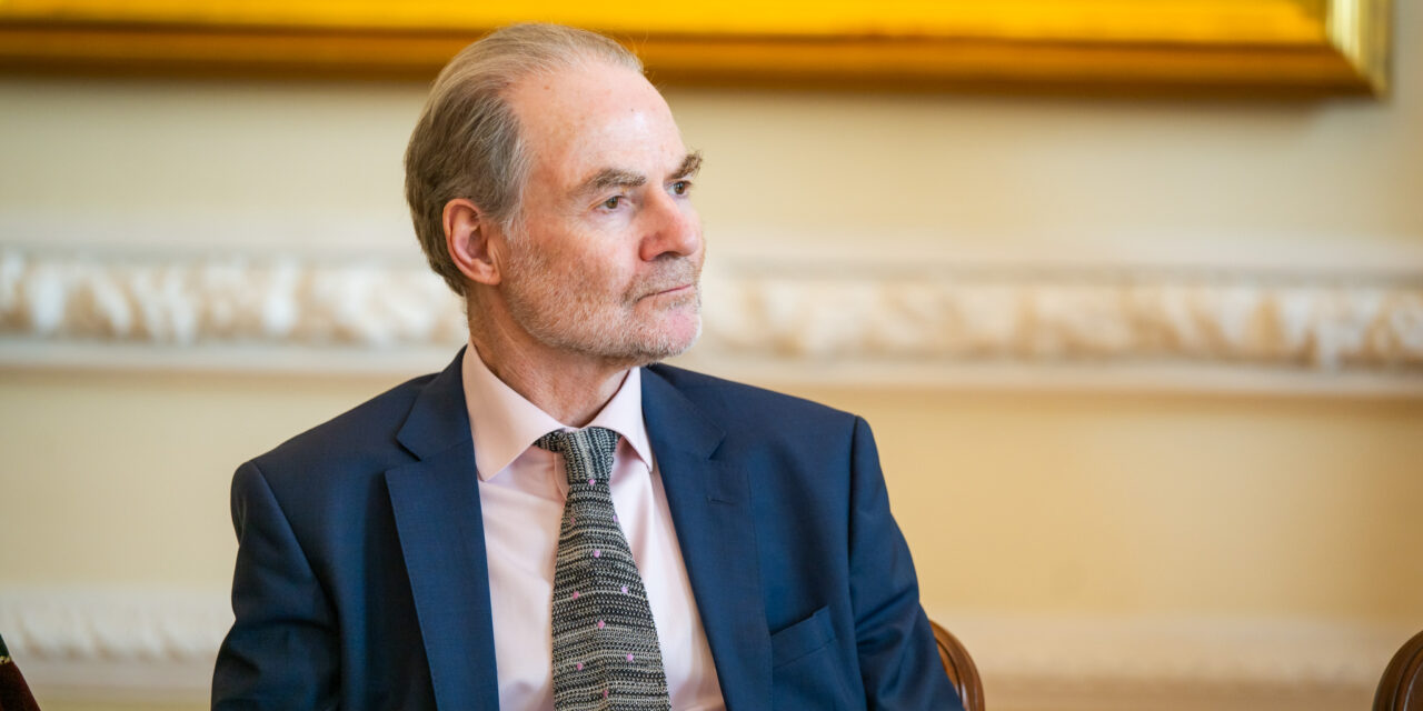 Timothy Garton Ash: Orbán Viktor Slobodan Milošević sorsára juthat