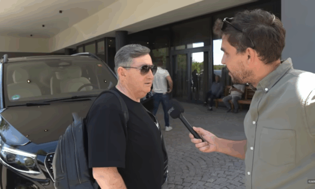 Kiderült, miért védették le Mészárosék a „gondolom, nem gyalog” mondatot