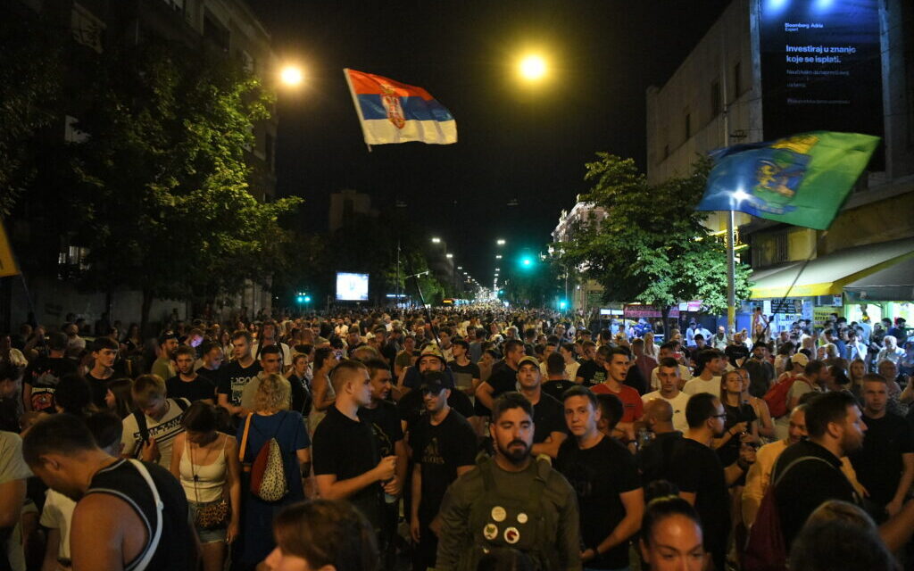 <span class="entry-title-primary">Késő éjszakáig tartottak a tüntetések az országban</span> <span class="entry-subtitle">Szabadkán is a csendőrség megjelenése után ért véget a séta</span>