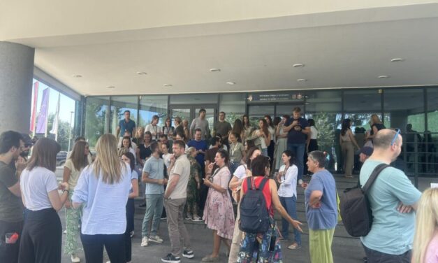 Szúnyogirtással foglalkozott, most kutatóintézetet vezet