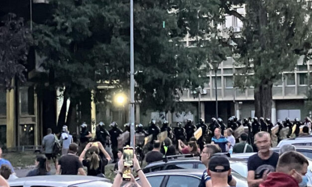 Alanović is azok között a dékánok között, akik rendőrt hívtak saját hallgatóikra