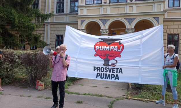 Felmondást kapott az egyetemistákat támogató óbecsei angoltanár is