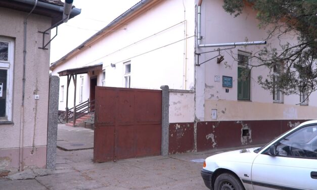 Több mint másfél millió eurót költ az óbecsei önkormányzat a Bratstvo iskola felújítására