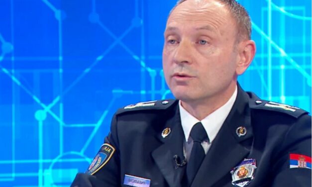 Rendőrigazgató: Csak egy igazság van, meg akarták támadni a Szerb Haladó Párt irodáit