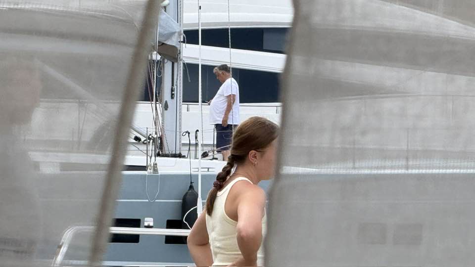 Magyar Péter: A felcsúti hajóskapitány háborús veszélyhelyzetben kezdte meg a jachtozást (Fotók)