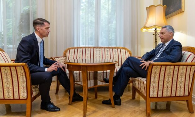 Lázár János megérkezett Vajdaságba