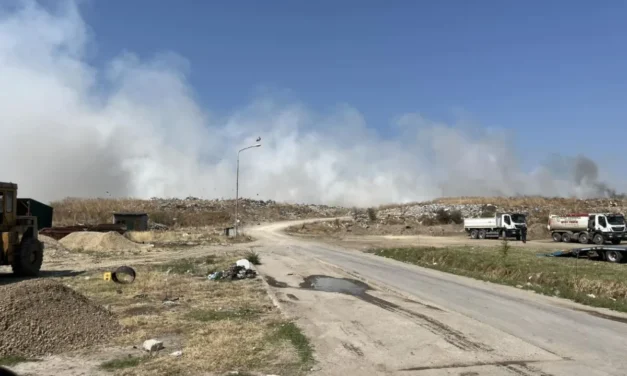 Továbbra is izzik a zombori szeméttelep, de nyílt láng már nincs