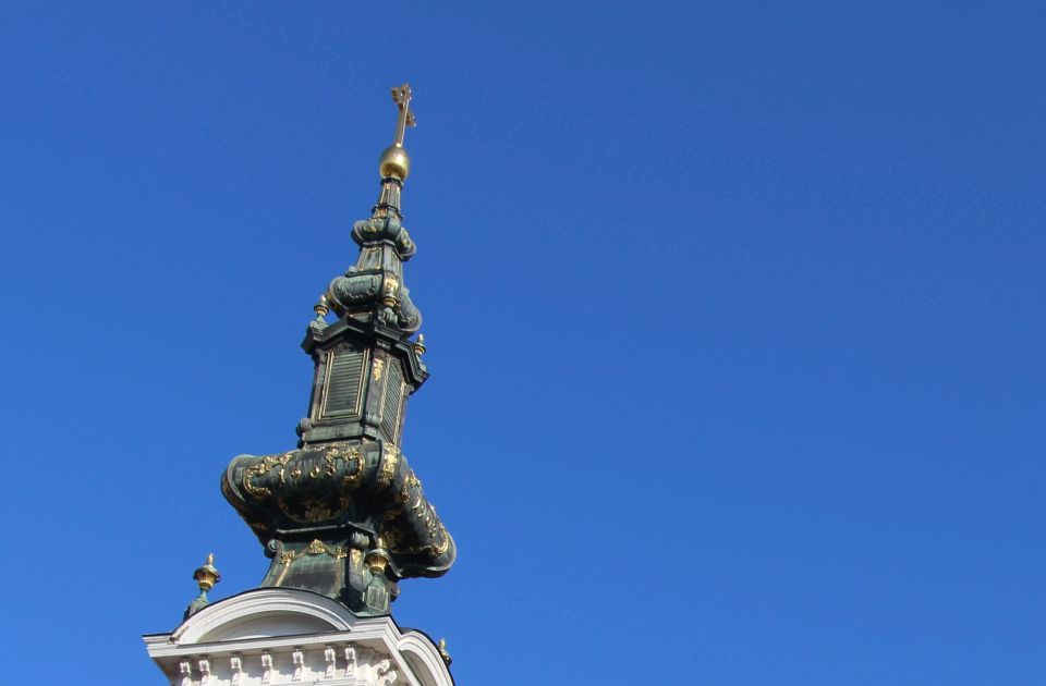 „Az egyháznak a nép mellé kellene állnia”