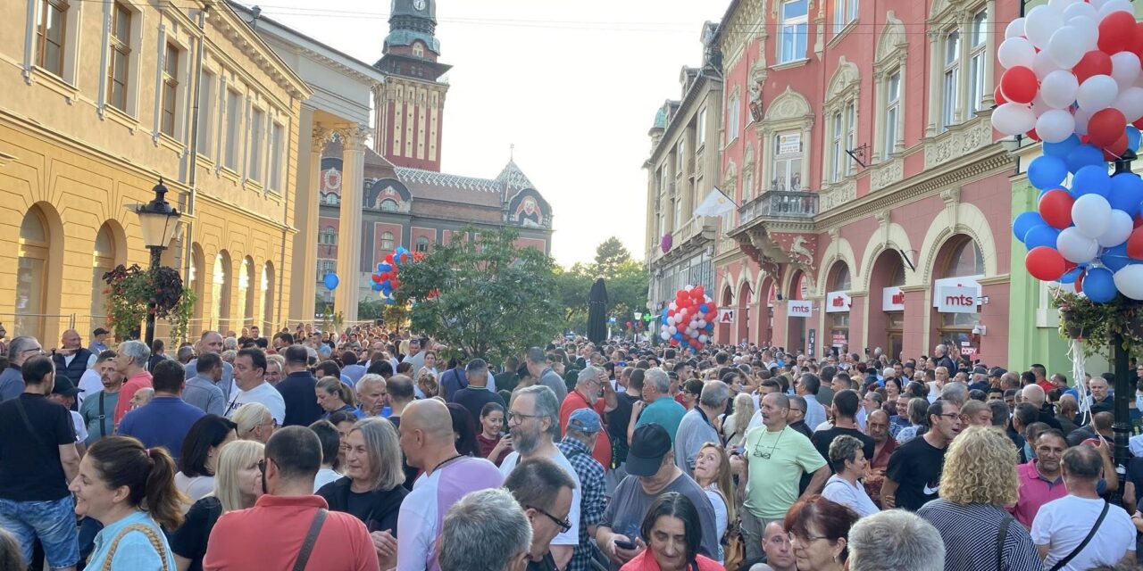 Harmadszor tartott blokádellenes tüntetést Szabadkán a Szerb Haladó Párt