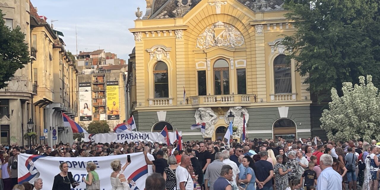 <span class="entry-title-primary">Száz településen tüntetnek a hétvégén a hatalompártiak, akik dolgozni és tanulni akarnak</span> <span class="entry-subtitle">Mi a lényege a "békés megmozdulásoknak"? - Elsődleges céljuk, hogy megnyugtassák saját tagságukat és aktivistáikat</span>