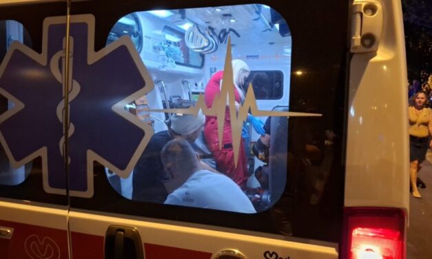 Az egész ország forrong: Újvidéken civilek sérültek meg, Pancsován áttörték a rendőrkordont, Dačić is megszólalt