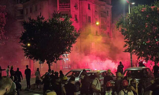 Dačić: 42 rendőr megsérült, 37 személyt letartóztattak, mindenki felelni fog