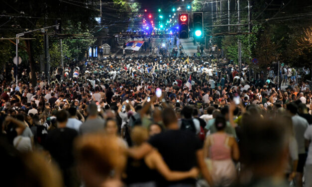 Minden, amit a mai belgrádi tiltakozásról tudni kell