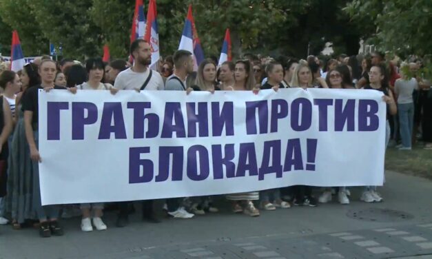 Déli Fiatalok: A haladópárti gyűlésekre kényszerítéssel, megvesztegetéssel viszik az embereket