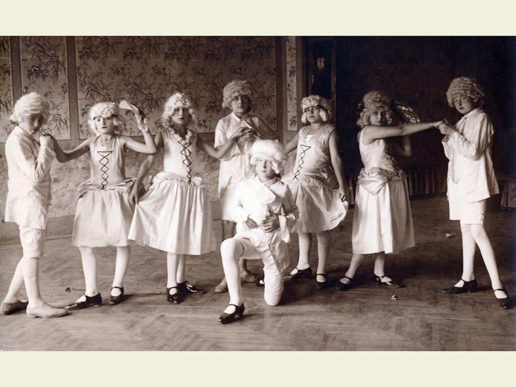 1925: Gyermekszínház (Fotó: Fortepan/Milko)