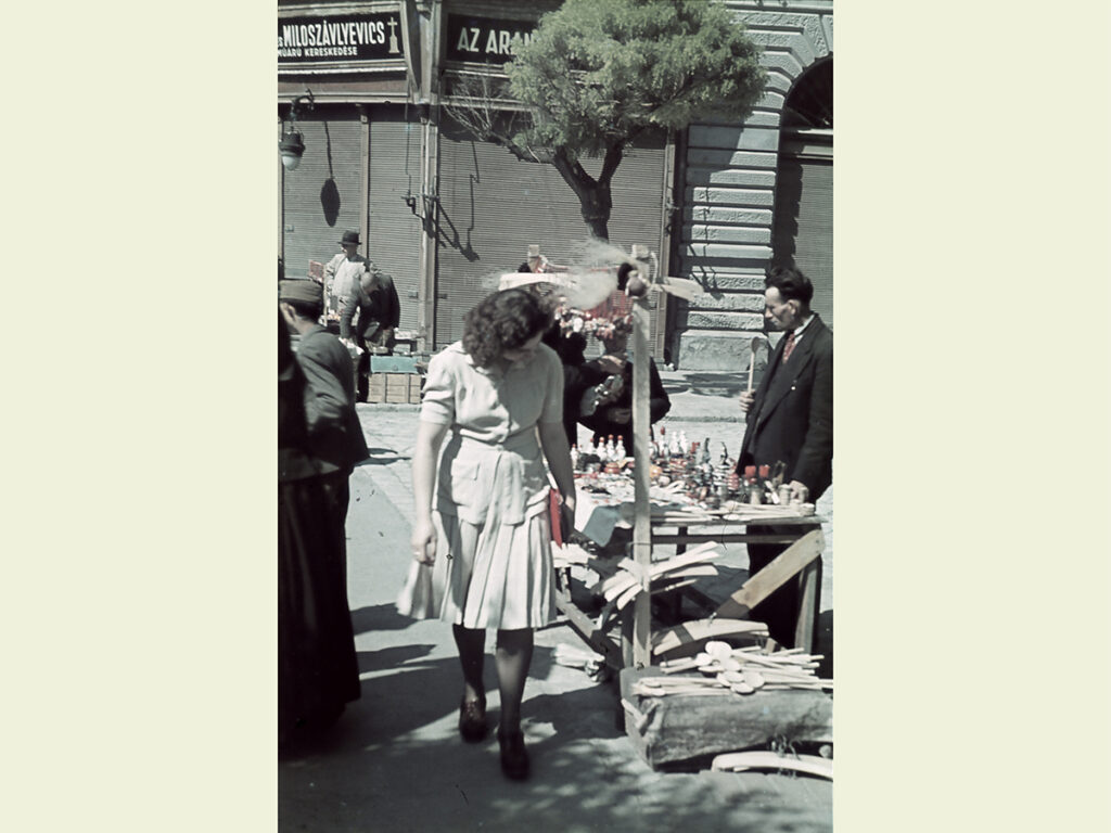 1941, Deák utca–Iványi utca sarok, (Fotó: Fortepan, Lukács Zsolt)