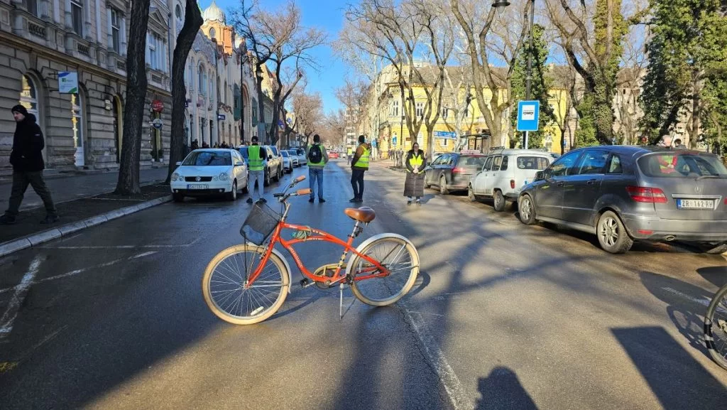 Tiltakozó kerékpártúrát szerveznek Szabadkán