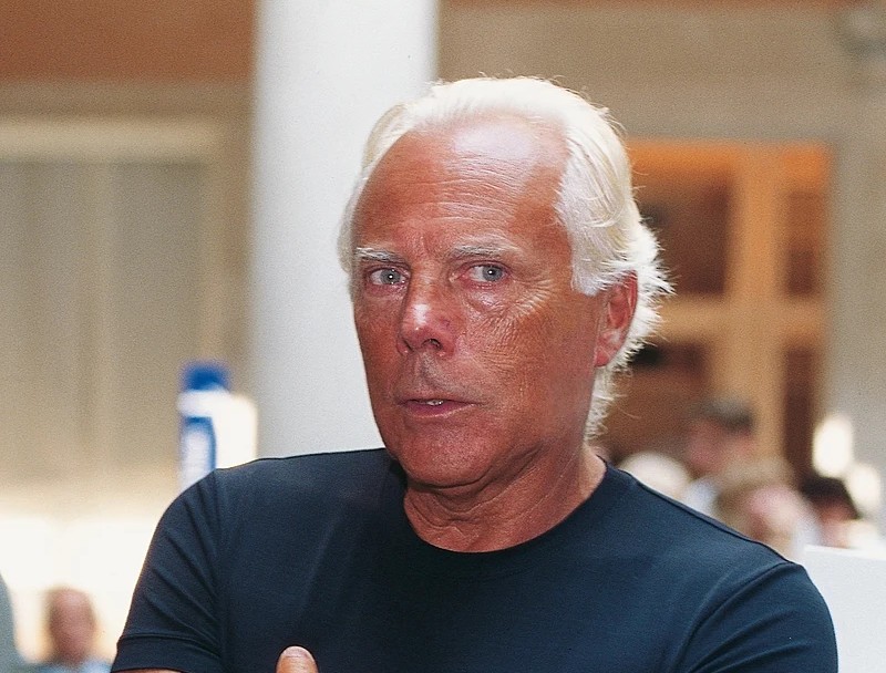 Meghalt Giorgio Armani