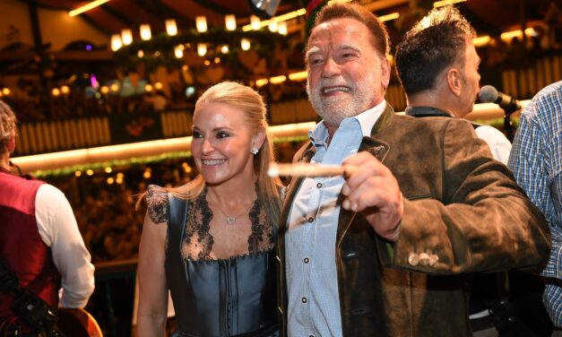 Arnold Schwarzenegger ezúttal az Oktoberfesten dirigált
