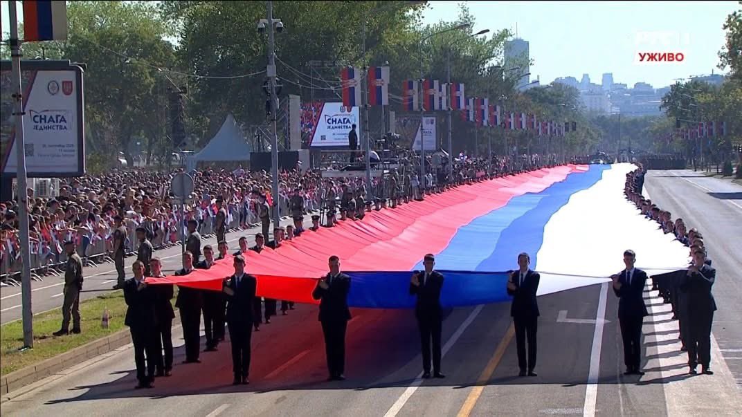 Legalább tízmillió eurónkba került a katonai parádé