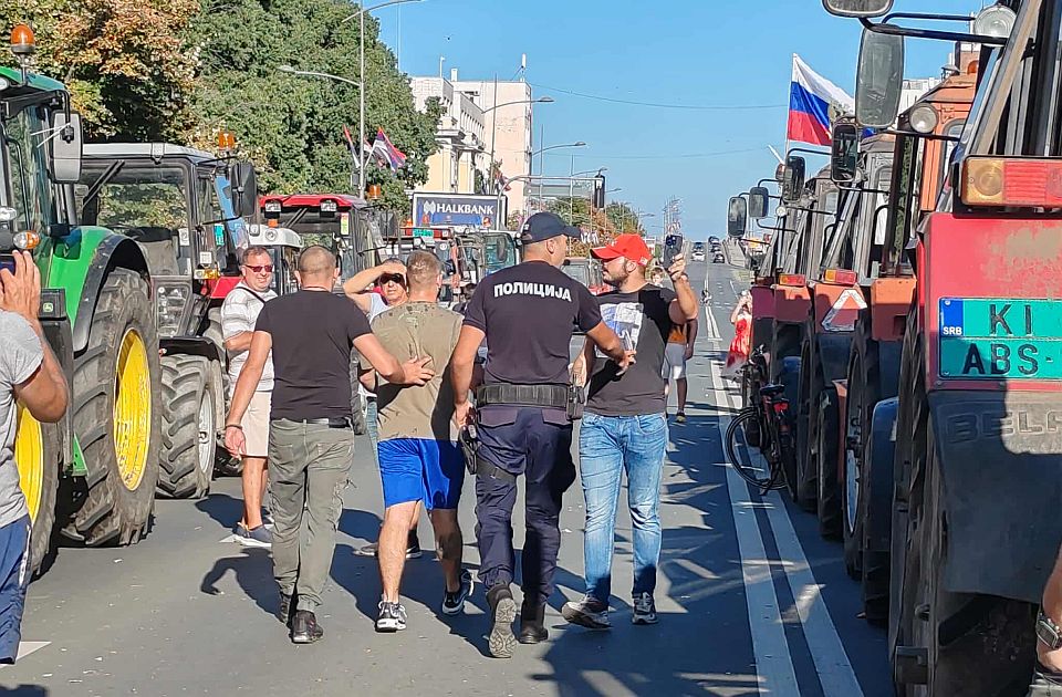 Az őrizetbe vett gazdák miatt hirdettek tüntetést az újvidéki bíróság elé