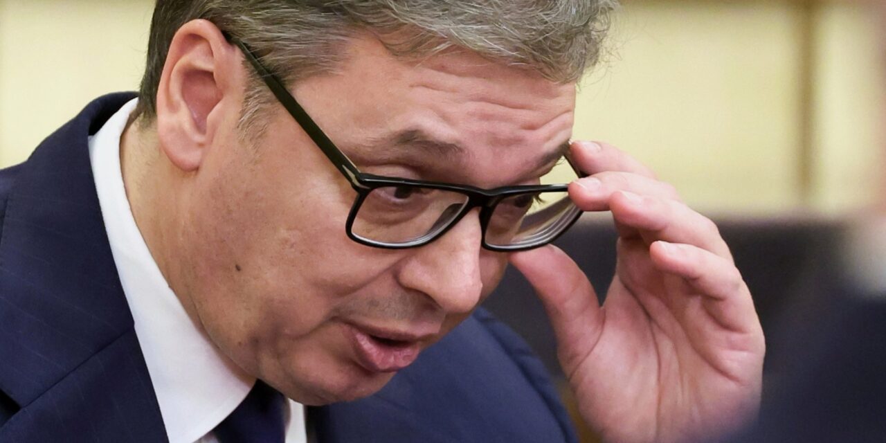 Vučić: Ellenfeleim még összefogva sem tudnának legyőzni, akkor sem, ha félmillió szavazatot elcsalnának