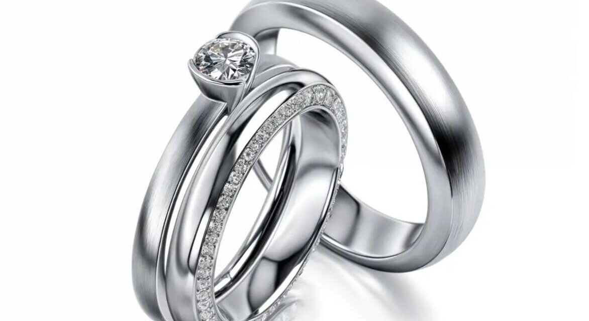 Hogyan válasszunk gyémánt eljegyzési gyűrűt?