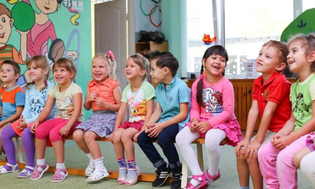 Új kedvenc a családi asztalnál: a játék, amely garantálja a nevetést és az izgalmat