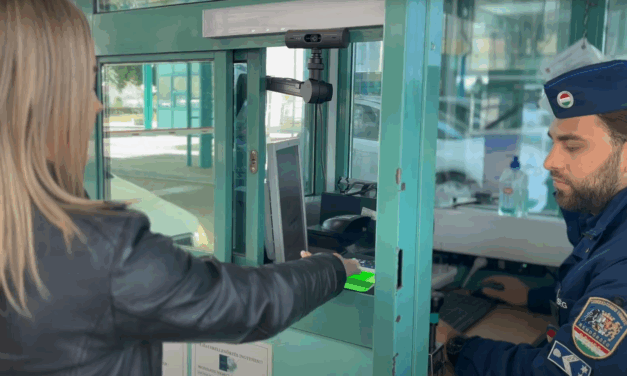 Ujjlenyomat, arcfelismerés oda és vissza, minden alkalommal – mi lesz itt karácsonykor?