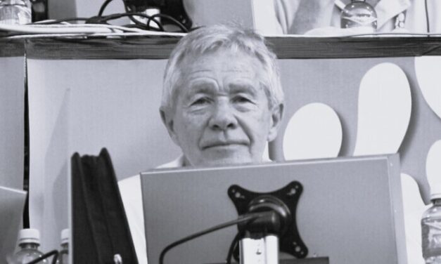 Elhunyt Mezey György