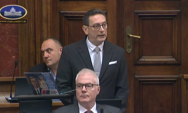 A parlamentben is Bačulov a téma