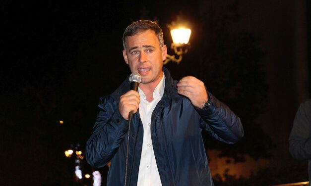 Aleksić: A Vučić rezsimje elleni harcnak egységesnek és gyorsnak kell lennie