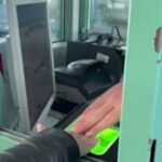 Akárhányszor lépi át a határt, mindig ki kell majd szállnia az autóból