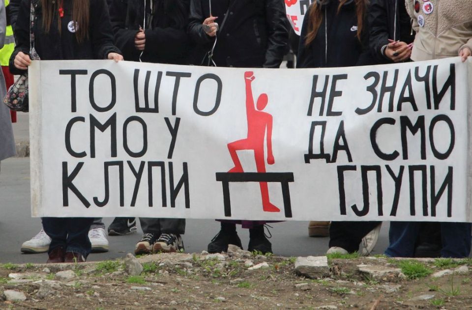 Hrka és Jaćimović éhségsztrájkja miatt bojkottálják a tanítást az újvidéki középiskolások