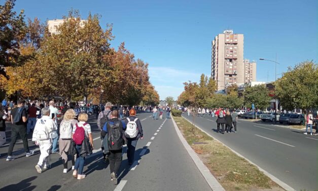 Újvidék polgármestere szerint sok szemetet hagytak maguk után az emlékezők