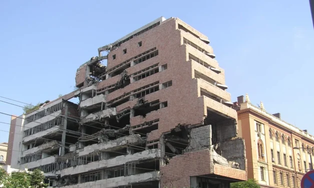 Nem hajlandók levenni a védett épületek listájáról a Vezérkar komplexumát a konzervátorok