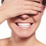 Az éjszakai fogcsikorgatás: tünetek, okok és megoldások (Fotó: www.moriczdental.hu)