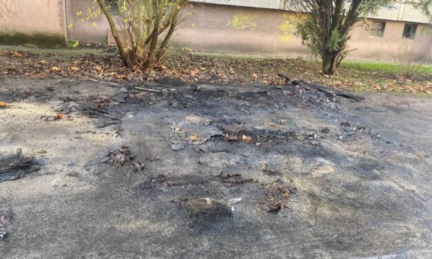 Felgyújtották a szabadkai ügyésznő autóját a háza előtt